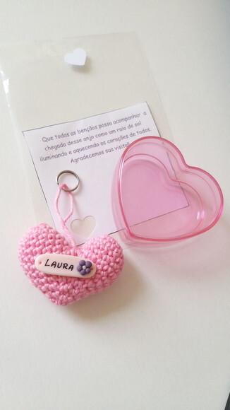 Lembrancinha Chaveirinho Coração Amigurumi na Caixinha