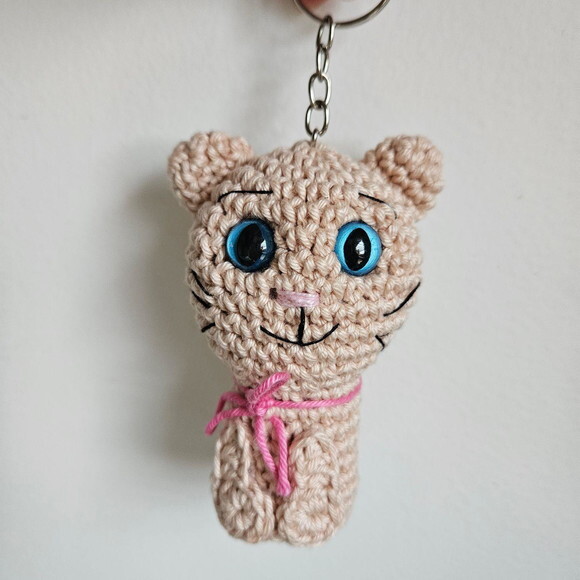 Lembrancinha gatinho amigurumi chaveiro