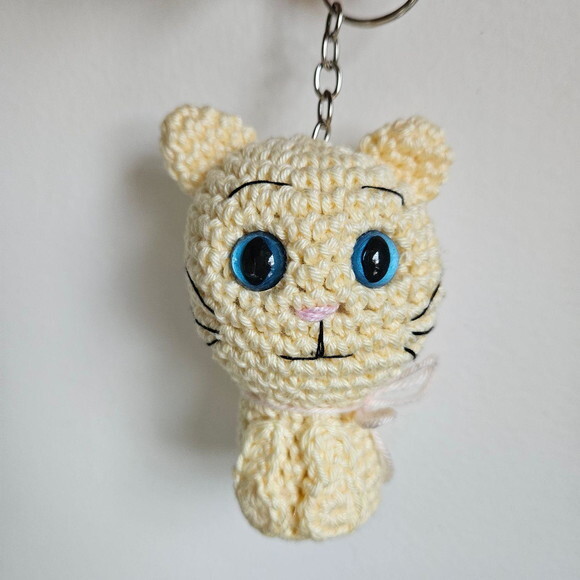 Lembrancinha gatinho amigurumi chaveiro