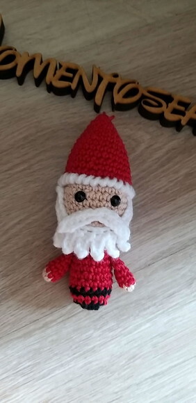 Lembrancinhas bonequinhos papai noel e mamãe noel.