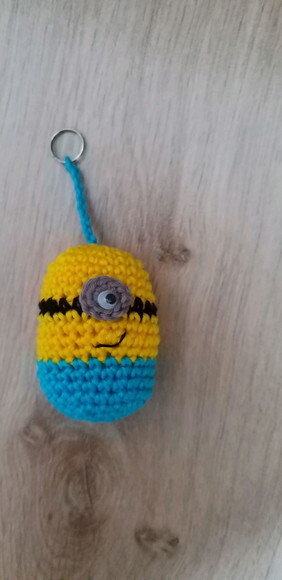 Lembrancinhas minion amigurumi chaveiro
