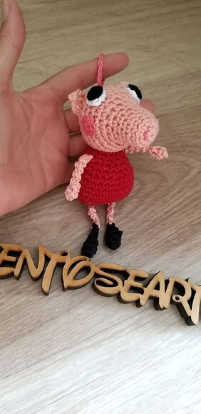 Lembrancinhas porquinha pig amigurumi chaveiro