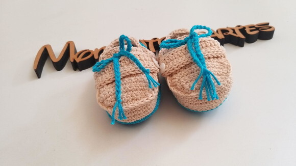 Mocassim de Crochê para bebês com solinha emborrachada