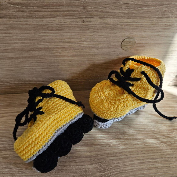 Sapatinho de Crochê para Bebês Patins