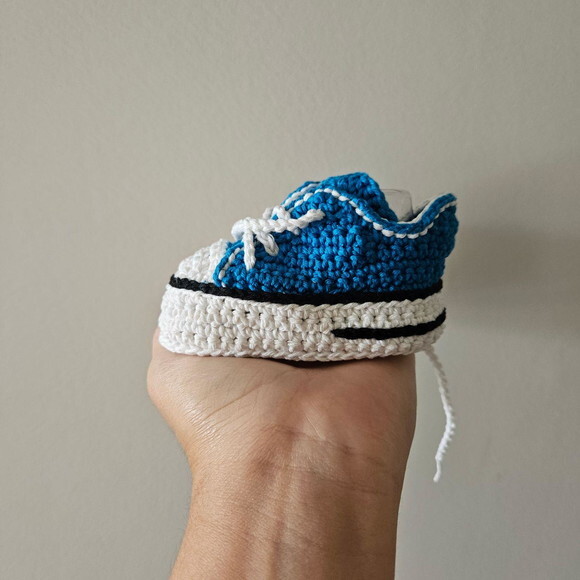 Sapatinho de Crochê para Bebês Tênis Azul