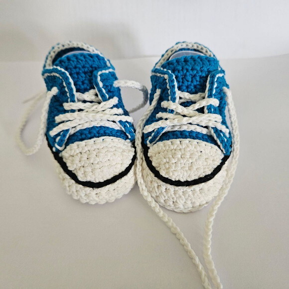 Sapatinho de Crochê para Bebês Tênis Azul