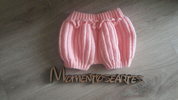 Short tapa fraldas de croche rosa