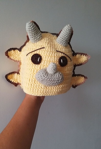 Touca de Croche Dinossauro Triceratops