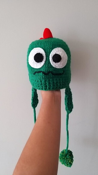 Touca de Croche monstrinho pompom
