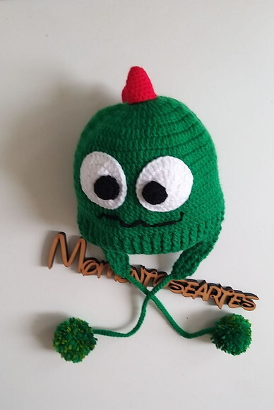 Touca de Croche monstrinho pompom