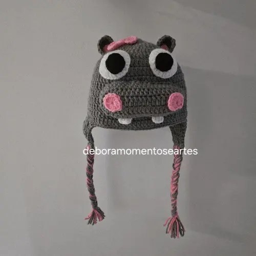 Toucas de crochê divertidas animais safari