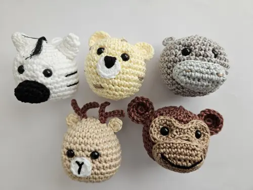 Lembrancinhas safari amigurumi chaveirinhos