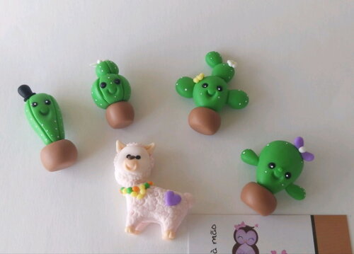 Aplique cactus em biscuit