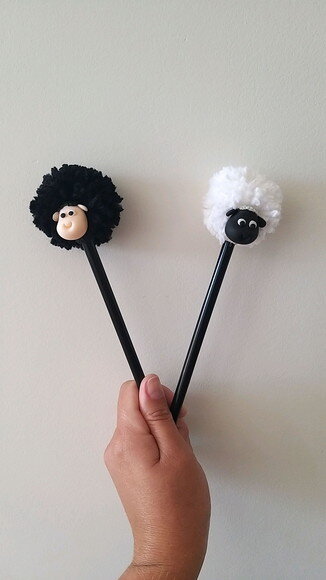 Lápis com ponteiras ovelhinhas e carneiros