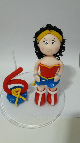 Topo de bolo mulher maravilha biscuit