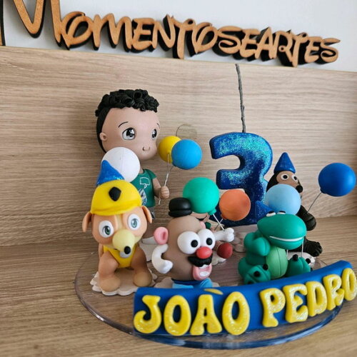 Topo de Bolo Vela Brinquedos Favoritos Biscuit