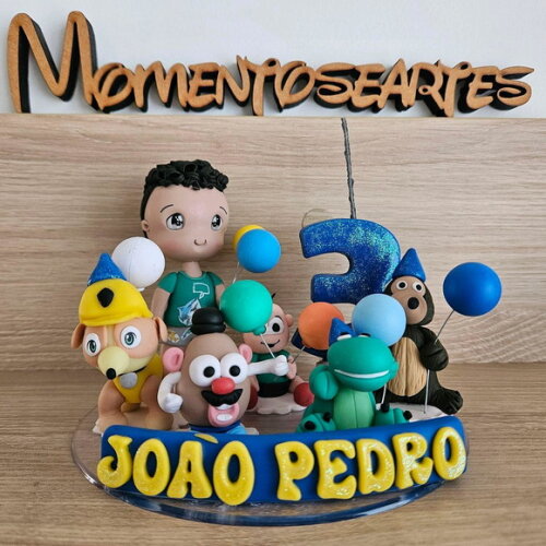 Topo de Bolo Vela Brinquedos Favoritos Biscuit