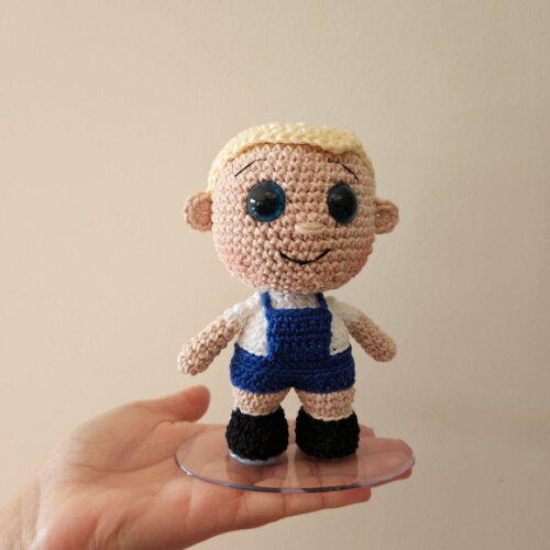 Amigurumi Menino Boneco
