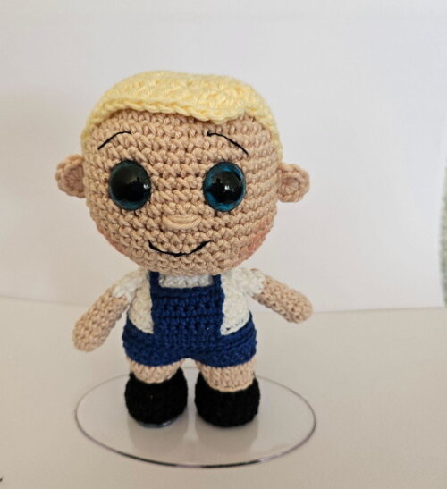 Amigurumi Menino Boneco