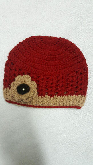 Boina Croche detalhes com linda Flor