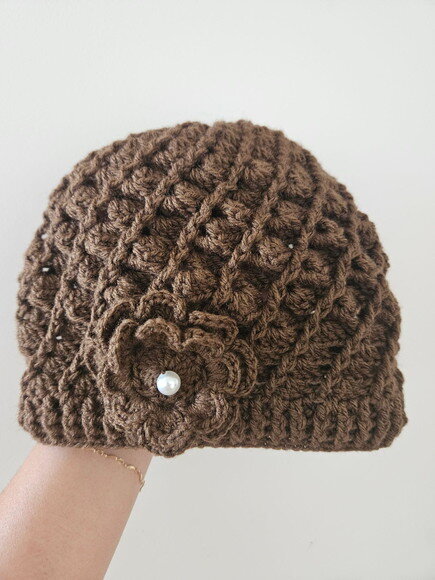 Boina em Croche com Flor Removivel Burguesa