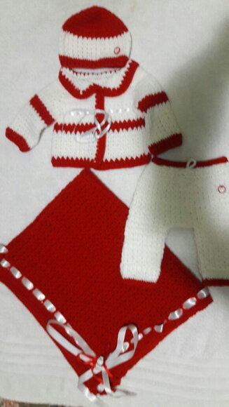 Conjunto para Bebê com Manta 6 Peças em Crochê + Brinde