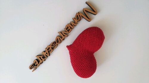 Coração amigurumi grande