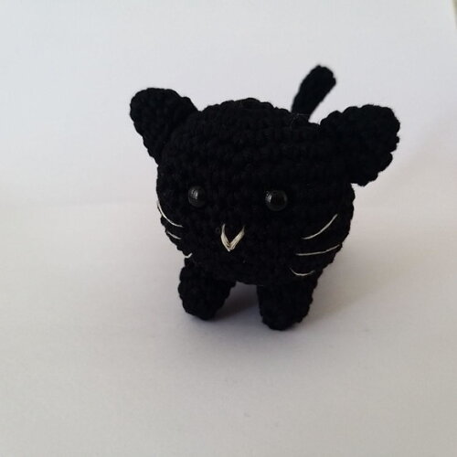 Gatinho Amigurumi Mini Bonequinho