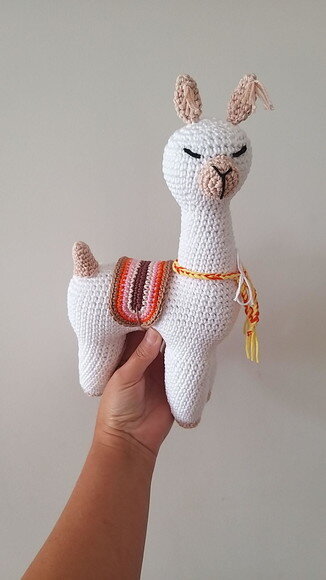 Ilhama Amigurumi Boneco