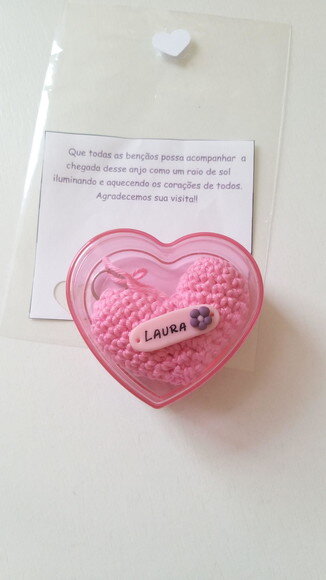 Lembrancinha Chaveirinho Coração Amigurumi na Caixinha
