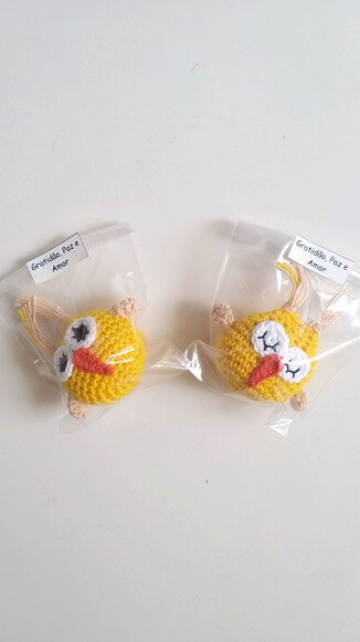 Lembrancinha corujinha amigurumi chaveirinho
