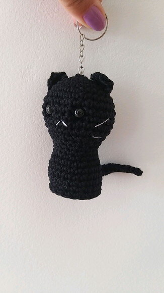 Lembrancinha Gatinho Preto Amigurumi Chaveiro