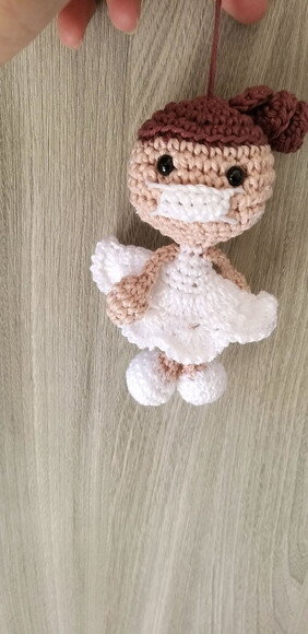 Lembrancinhas Boneca Enfermeira Amigurumi Chaveiro