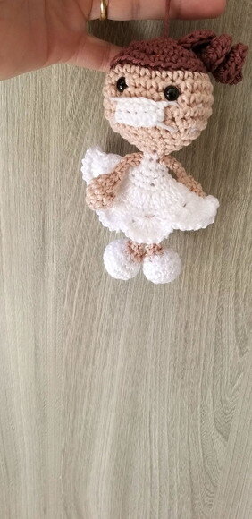 Lembrancinhas Boneca Enfermeira Amigurumi Chaveiro