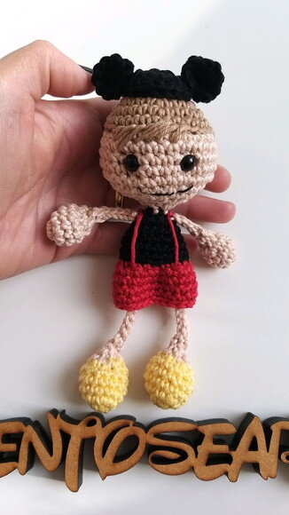 Lembrancinhas Boneco Amigurumi Chaveiro