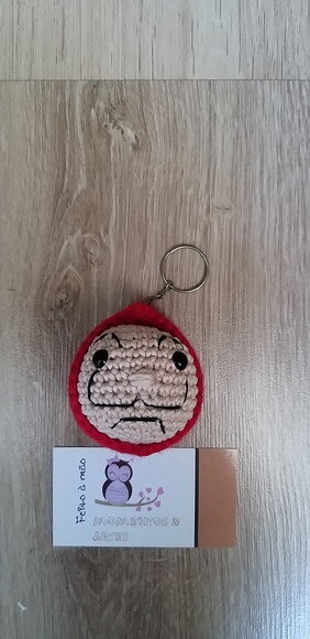 Lembrancinhas chaveirinhos amigurumi la casa de papel