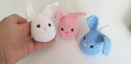 Lembrancinhas coelhovo amigurumi chaveiro