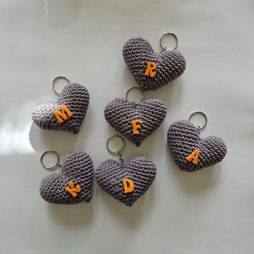 Lembrancinhas Coração Amigurumi com Letra