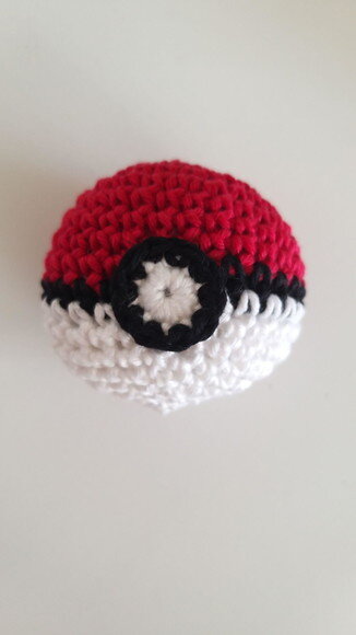 Lembrancinhas Pokemon Pokebola Amigurumi Chaveiro