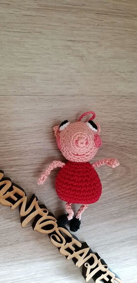 Lembrancinhas porquinha pig amigurumi chaveiro