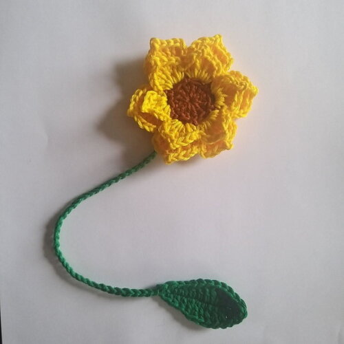 Marcador de Página Flor em Crochê Lembrancinha