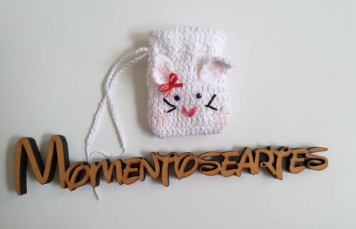 Sacolinha de croche lembrancinha porta bombons
