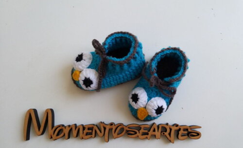 Sapatinho de Crochê para bebês botinha corujinha