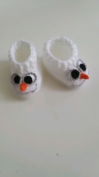 Sapatinho de Crochê para bebês olaf