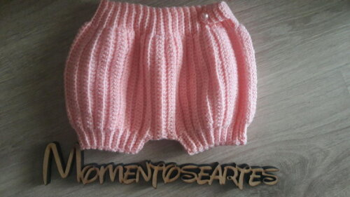 Short tapa fraldas de croche rosa