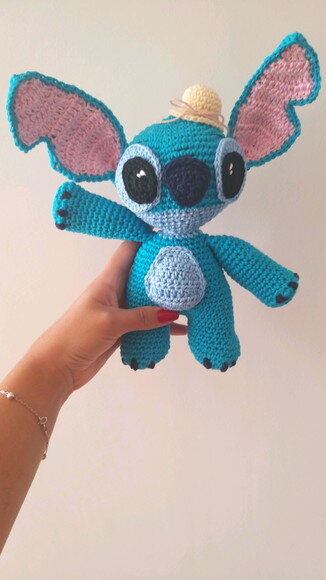 Stitch amigurumi boneco