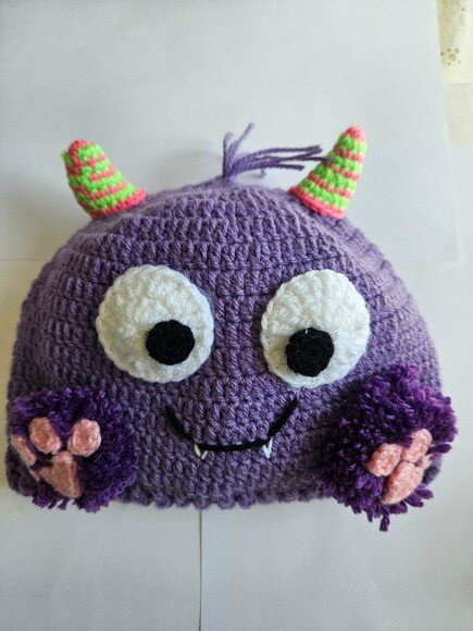 Touca de Croche Monstro do Abraço
