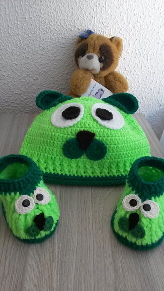 Touca e sapatinho de Croche cachorrinho