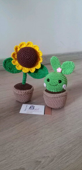 Vaso de Girassol e Cactus Crochê Amigurumi