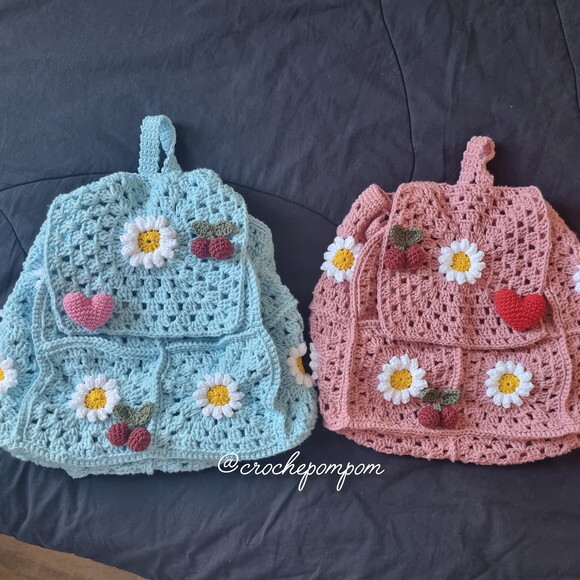 Mochila de Croche Margaridas Square
